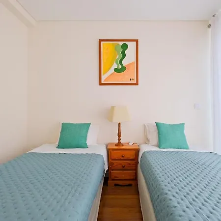 Twin In Shared House In Belem Lizbona