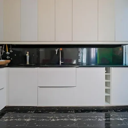 Twin In Shared House In Belem *